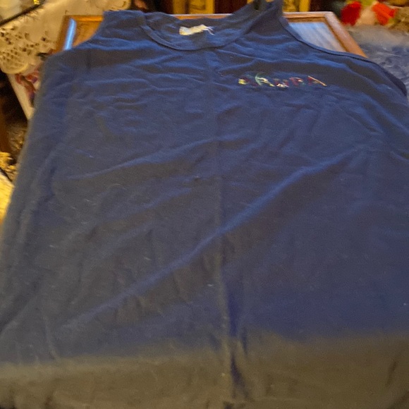 Mens med tank top - Picture 1 of 3